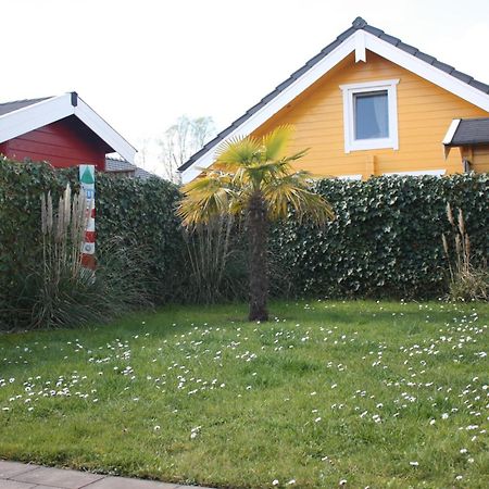 Villa Emilia - Gemuetliches Kinderfreundliches Blockhaus Mit Umzaeuntem Garten Sint Annaland Εξωτερικό φωτογραφία
