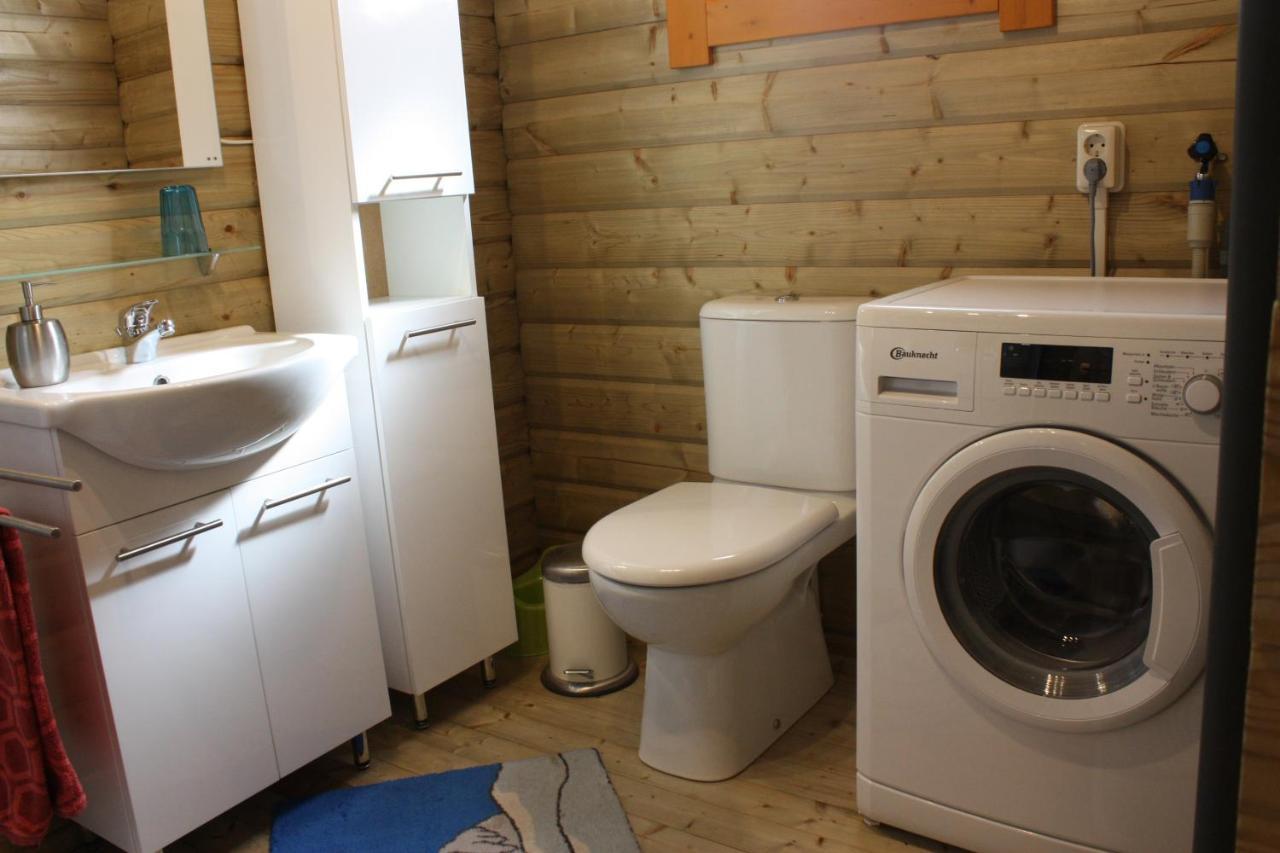Villa Emilia - Gemuetliches Kinderfreundliches Blockhaus Mit Umzaeuntem Garten Sint Annaland Εξωτερικό φωτογραφία