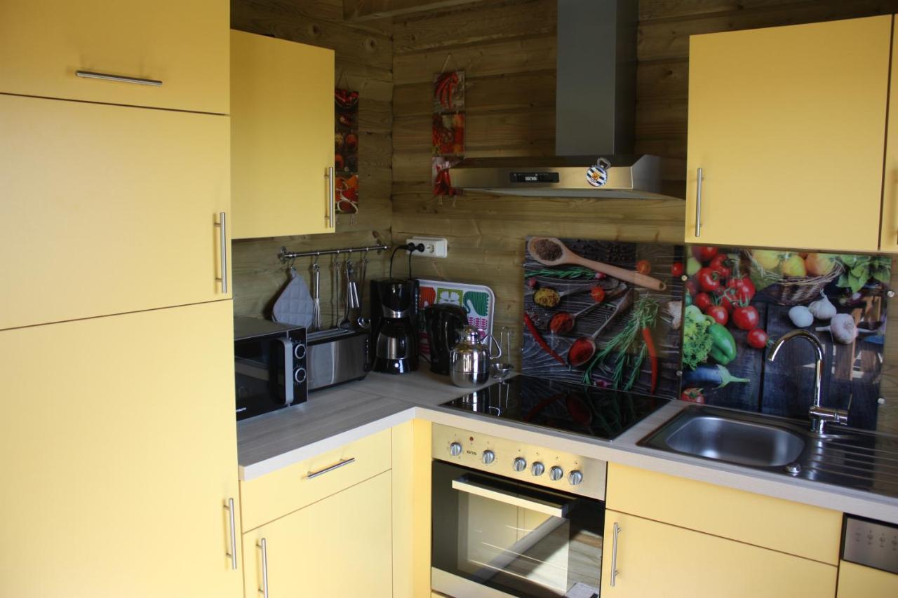 Villa Emilia - Gemuetliches Kinderfreundliches Blockhaus Mit Umzaeuntem Garten Sint Annaland Εξωτερικό φωτογραφία